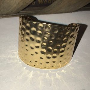 Ladies fashion cuff bracelet